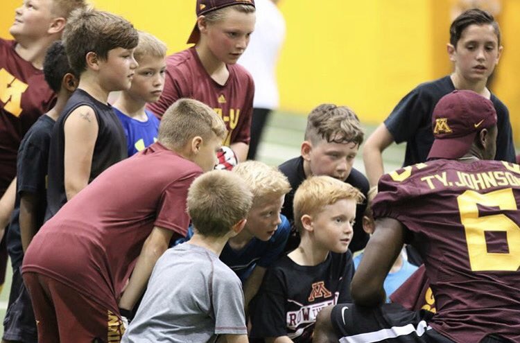 T_muhneyy10's tweet photo. Always remember someone is looking up to you 💯🚣🏾 #RTB https://t.co/jU27IYTsQF