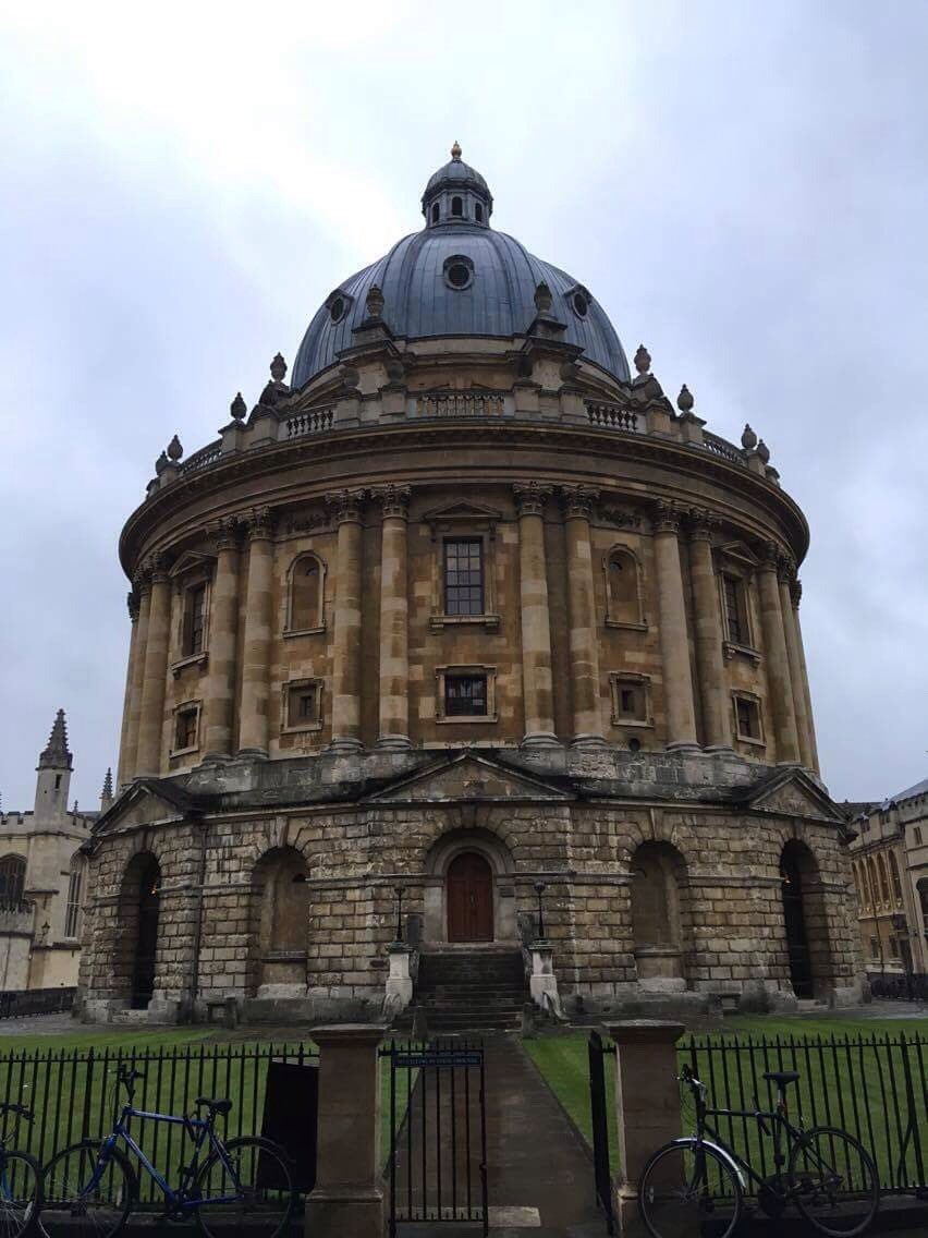 MaximaxInc's tweet photo. Notre directeur était de passage à l'@UniofOxford pour promouvoir l'éducation à l'international #education #mentorat #coaching #haiti #uk https://t.co/pYTAcwlcj5