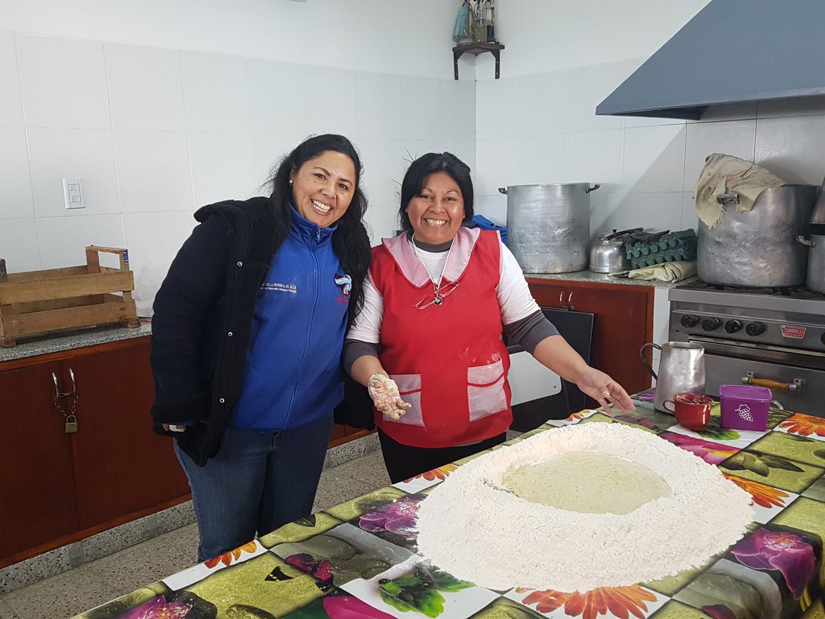 #LaEscuelaSaleDelAulaSalta