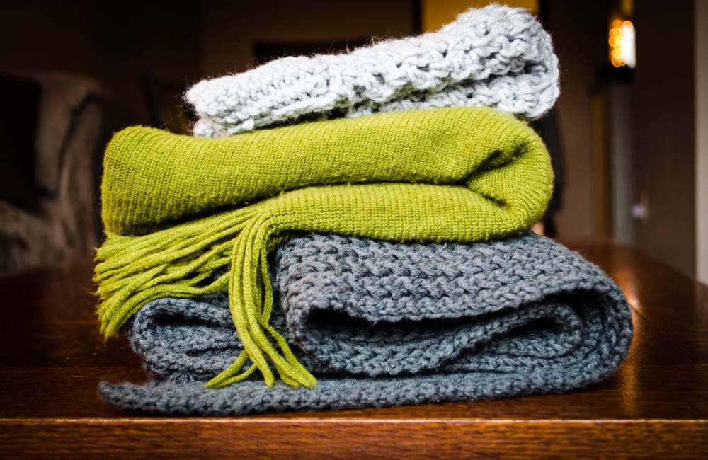 peachythrifts's tweet photo. "Thrift stores are dirty and smelly, and the clothes are covered in germs." True or false? Find out! https://t.co/gplXOaYqLo https://t.co/ycby7lJB8A