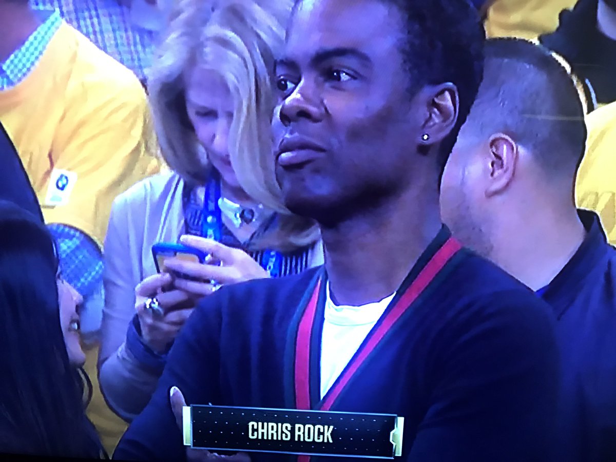 BarstoolBigCat's tweet photo. COME ON CHRIS! https://t.co/MGR8f6OFkr