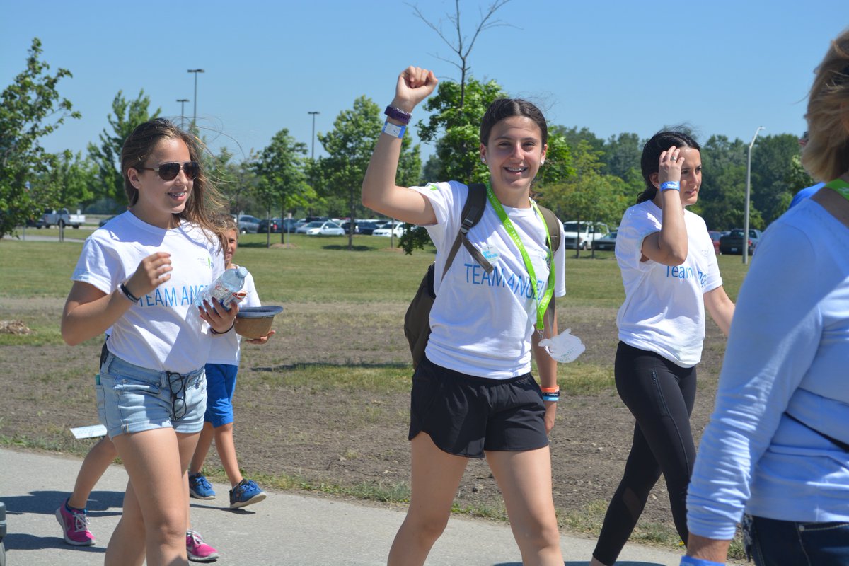 mrslapico's tweet photo. First time walkers for TEAM ANGELIA. Thank you to all the volunteers for your hard work. #TELUSWalk #jdrfwalk @JDRF_Canada @JDRFWindsor https://t.co/EAiqhk3fZR