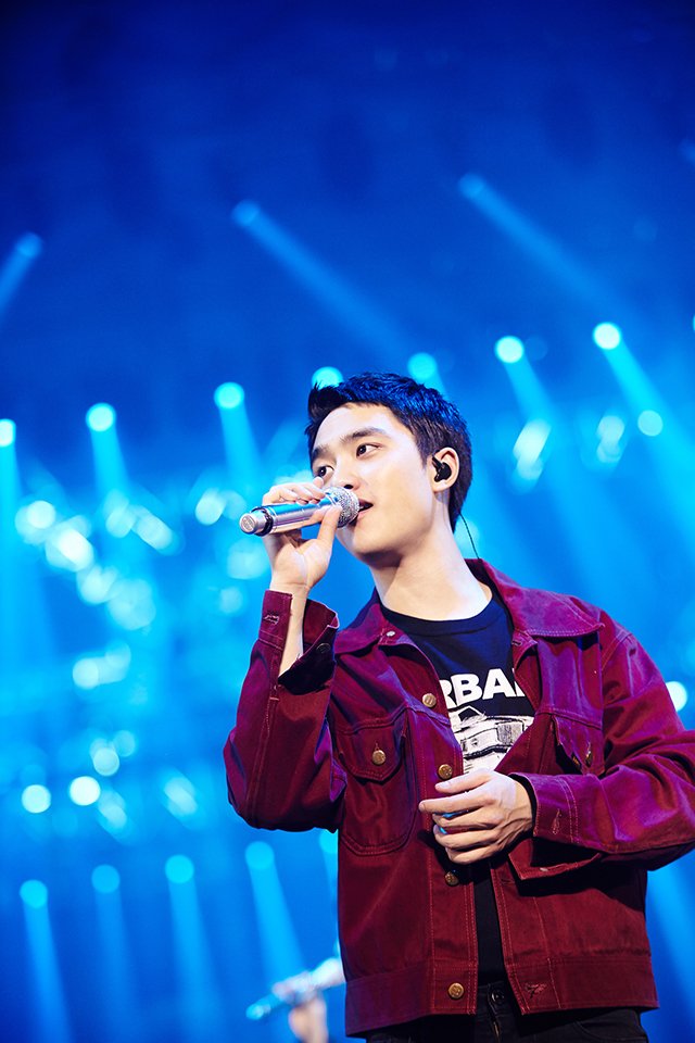 LeeZidah's tweet photo. Do kyungsoo... #EXOforVMAs #VMAs2017 #VMAs https://t.co/x4f9SzV053