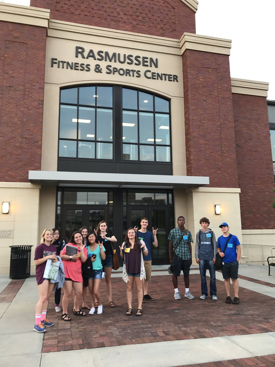 SPwolves17's tweet photo. @NewBluejays #SPwhite #RassCenter https://t.co/0jYnXNX0kS