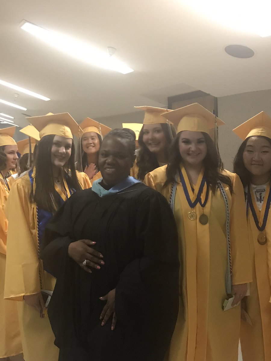 Supt_Davis's tweet photo. #RobeUp! Congrats to 2017 Reed HS Raiders! Thank you to the staff for making this an amazing year! Go Raiders! https://t.co/bzFqq3CLNV