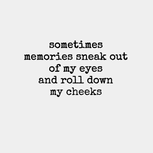 Sara_0119's tweet photo. Just missing my family. #militaryproblems #coastiewife https://t.co/e8mbg9TC4I