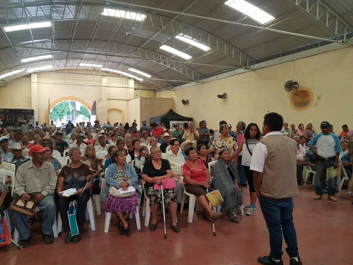 MarioAAldana's tweet photo. Entregamos apoyo #mas65 en jonacatepec y sus localidades @Jorge_Meade @robertozepeda_ @oscarherrerabet https://t.co/Ybtkn6cSpq
