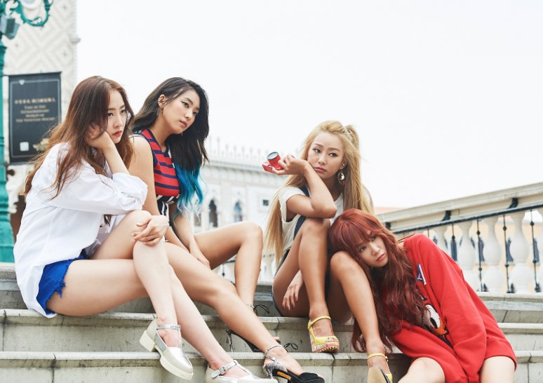 Vliveofficial's tweet image. 매년 국민 썸머 언니, 누나가 되준 #씨스타 #효린 #보라 #소유 #다솜 7년간 행복하고, 소중했던 추억을 마카오에서 담아보았어요ㅠ 섹시미, 건강미, 청순미, 시크미 다하는 #SISTAR 영원히 기억할게요♥ naver.me/F30IKIl7