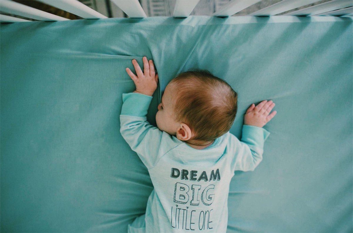 robeez's tweet photo. Best nursery views. 😴🌝🙏🙌 #dreambiglittleone #nightnight #sleepyhead #sweetdreams #cozycoveralls #bestpjs https://t.co/xKH24bFb4a