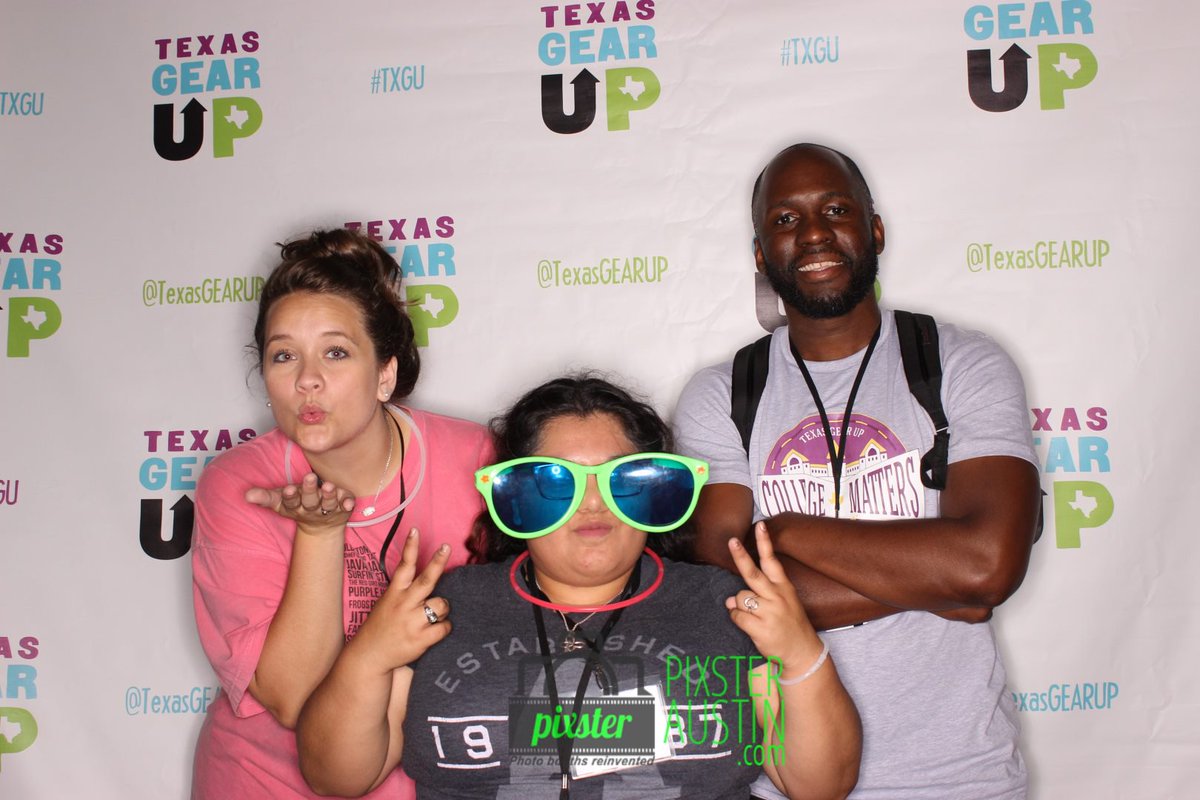 PuttinPowell's tweet photo. Summer Camp 2017 #CollegeMatters #TXGU #GEARUPworks - Gear Up Internship!! https://t.co/2fo49SN1zC