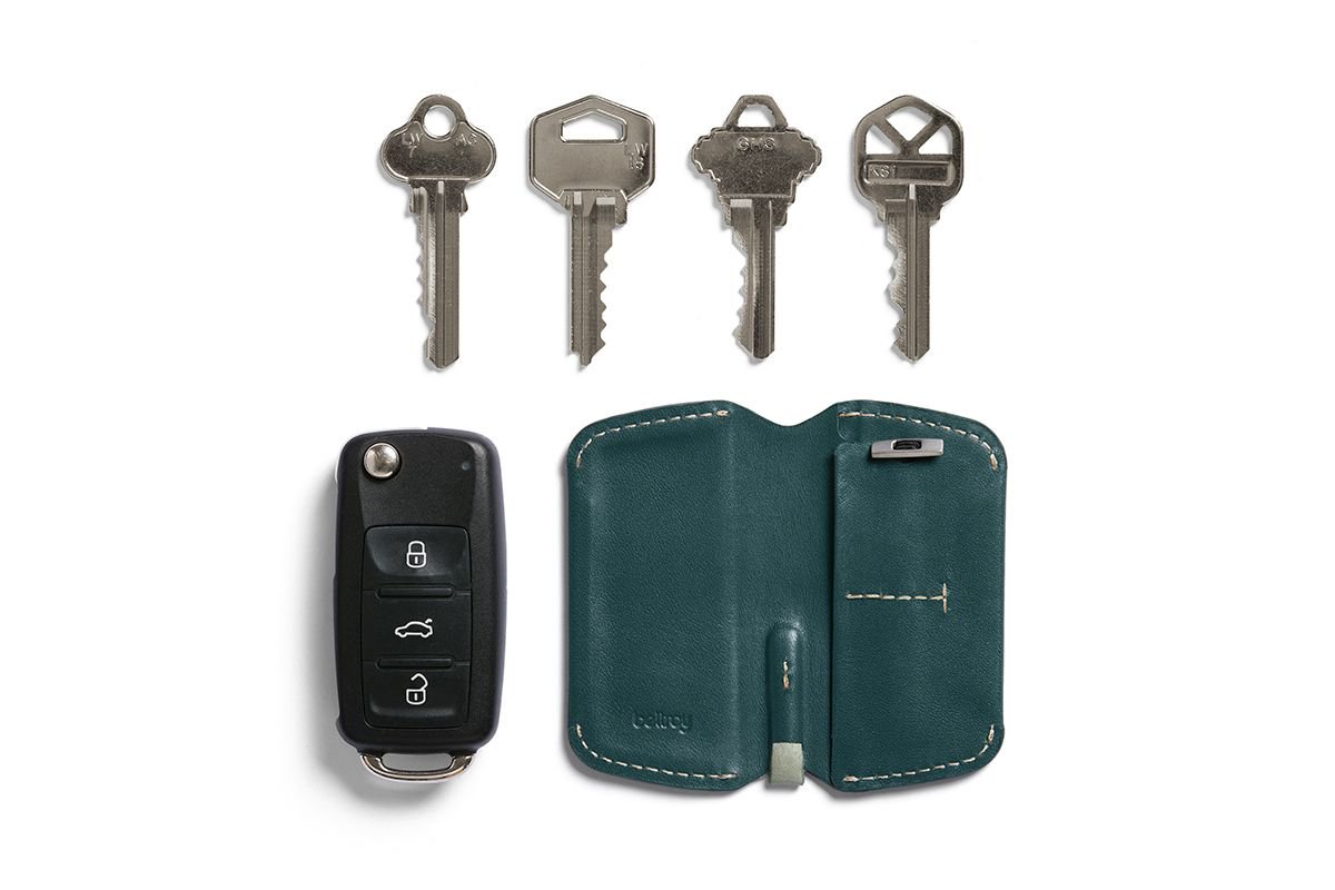 Bellroy's tweet photo. Keep your key carry colorful: the Key Cover now comes in Teal! https://t.co/9LOjtE5oEQ #coloryourcarry https://t.co/yiitWHvFcF