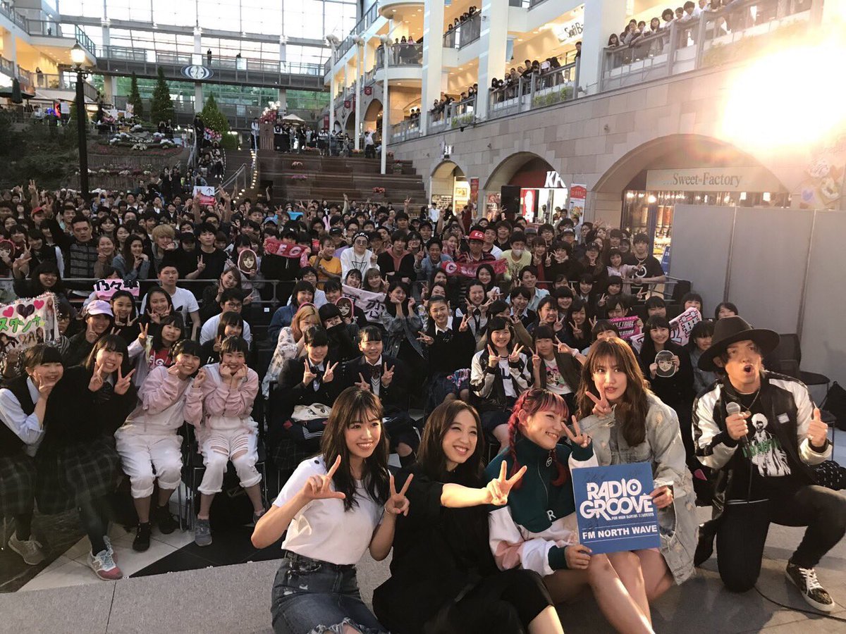 EG_YN0308's tweet photo. サッポロファクトリーでの
公開収録にて
集まってくださった皆さんと📷💕

皆さんの温かさに
パワー頂きました！！！ https://t.co/7SVRaqwlWk