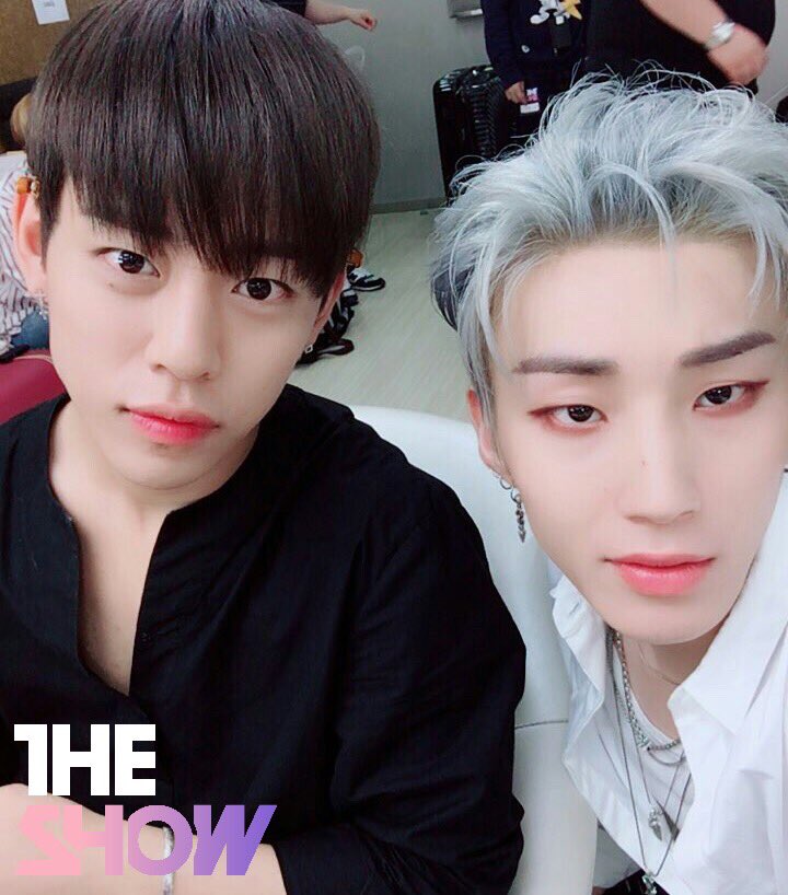 theshow_offcl's tweet photo. 치명 레벨 100%로 돌아온 B.A.P #대현 #종업 두 사람 넘나넘나 완벽하시ㄷㅏ..💘두 사람의 솔로 컴백 무대를 동시에 만날 슈 있다니.. 벌써 심쿵😭 후하후하 오늘 #대현 &amp; #종업 솔로 컴백 무대 기대 많이 해쥬떼요💕 #더쇼 #THESHOW https://t.co/1VaRLIPOcm