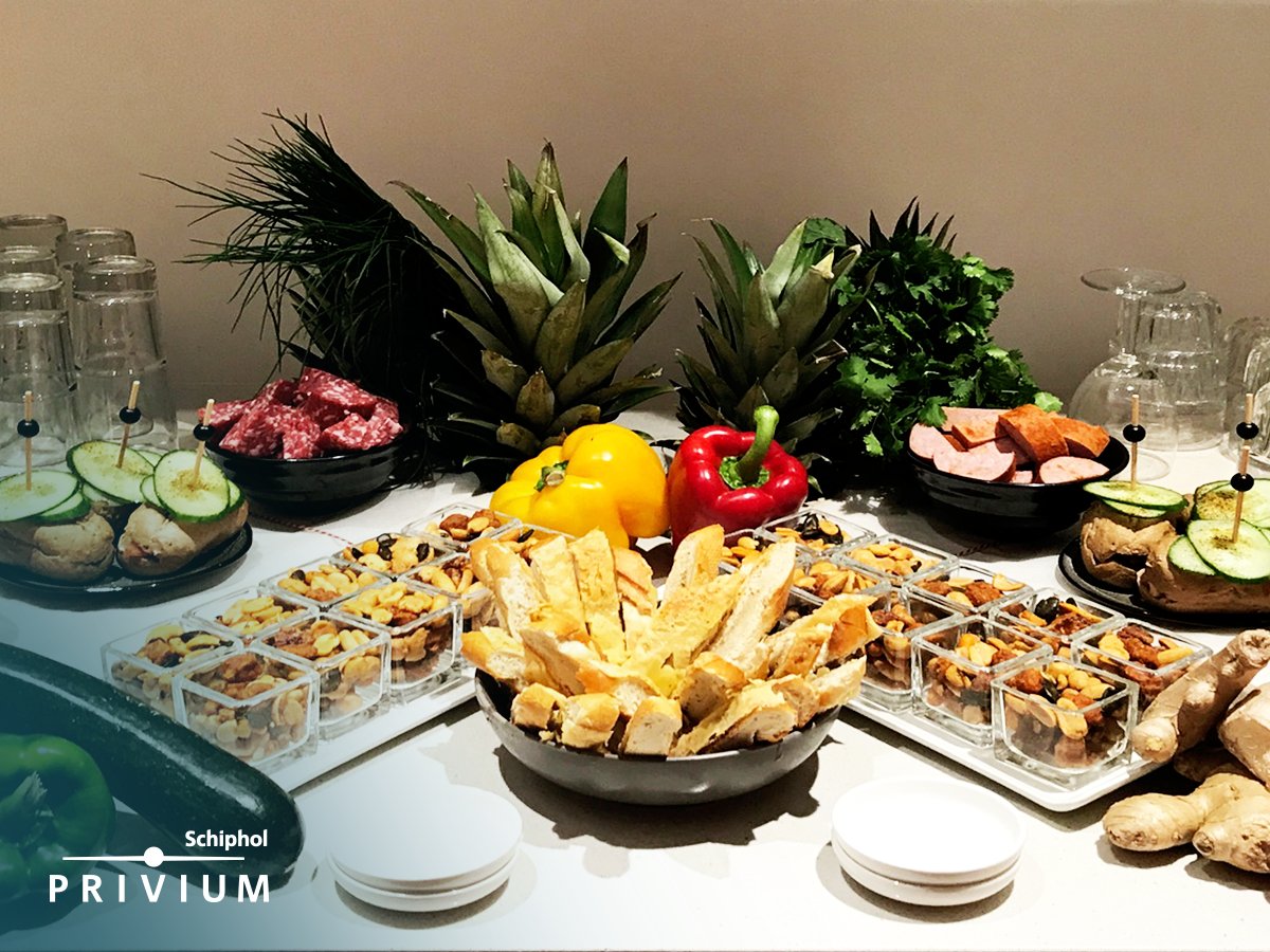 Privium's tweet image. Our chefs always try their best to prepare a festive menu in the Privium ClubLounge. Be surprised next time around! #Privium