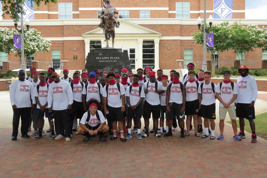 jrod5542's tweet photo. @brianbratton thanks for having us today. Beautiful facilities!! Drug Free, don't try me!! #citystreets #cs2sa https://t.co/xWzqYQyibm