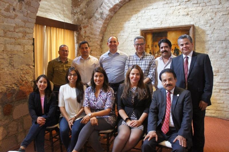 EnCompetencia's tweet photo. Directivos de empresas trasnacionales de Estados Unidos muestran interés por invertir en Zacatecas.
https://t.co/OM8vPZSARX https://t.co/358KD0zKdG