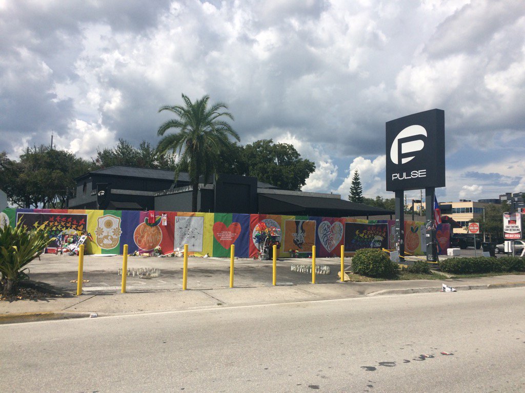 KU9S29's tweet photo. #PulseNightclub #pulseoneyearlater #OrlandoStrong #ORMC #lovealwayswins https://t.co/gx563yDVnx