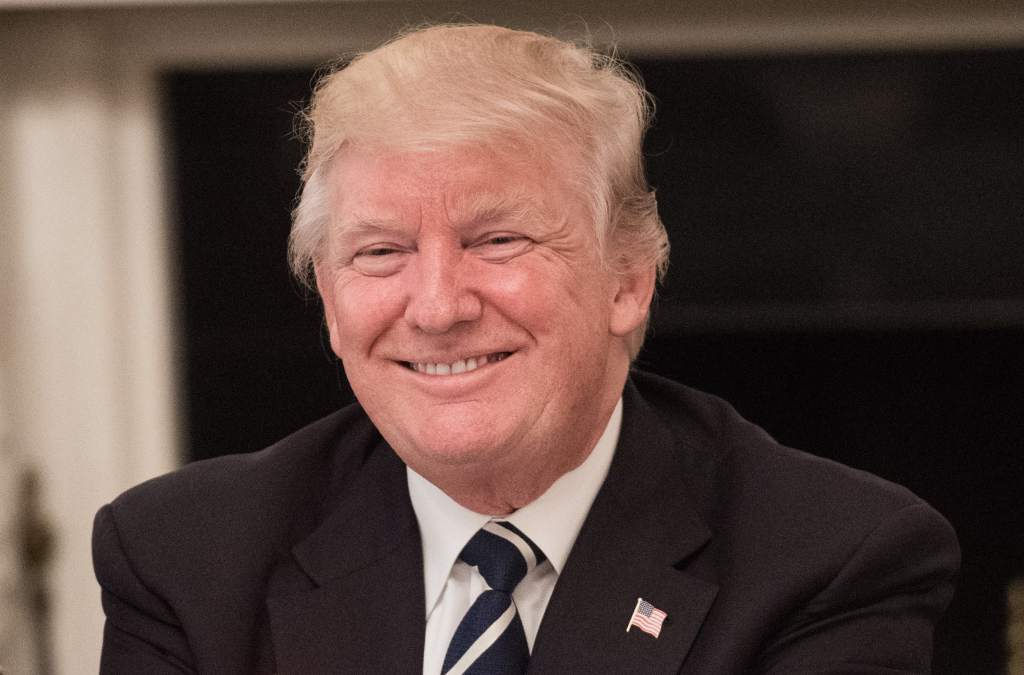 FREDYPILAS's tweet photo. Donald Trump dice que está "100%" dispuesto a testificar sobre sus conversaciones con el exdirector del FBI https://t.co/Fi9U8DqI4v https://t.co/4FFCtNMtzT