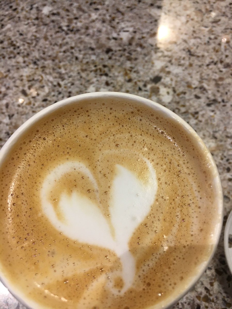 I'm at Starbucks - <a href="/vyaggio/">vyaggio</a> in Zaventem, Vlaams-Brabant swarmapp.com/c/7Yy7l8wtwFQ