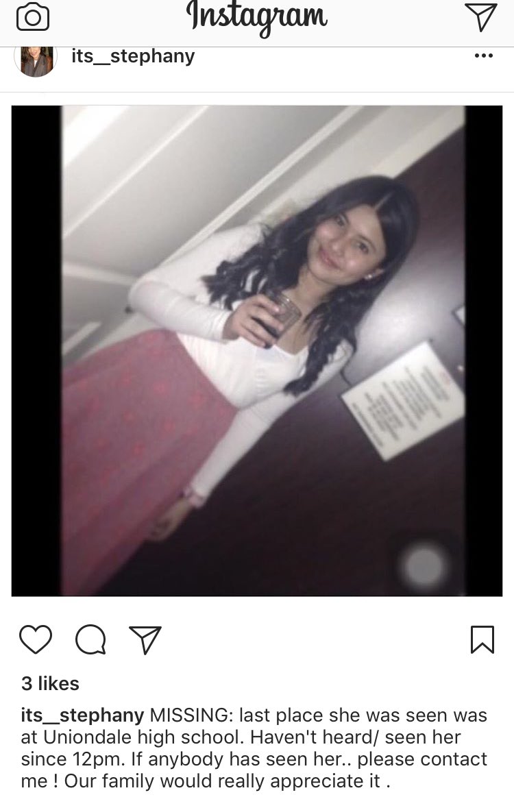 arii_ello's tweet photo. If anyone has seen her please contact my friend! PLEASE RT #missing https://t.co/0gopEV1eYQ