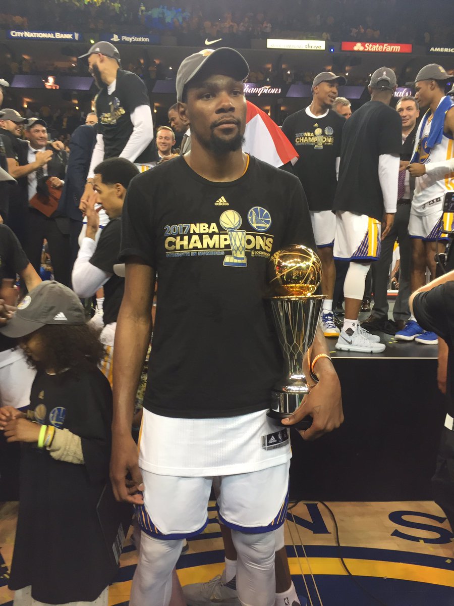 NBCLOFTAMPA's tweet photo. #mvp #goldendemocracy https://t.co/XZau73pVvv