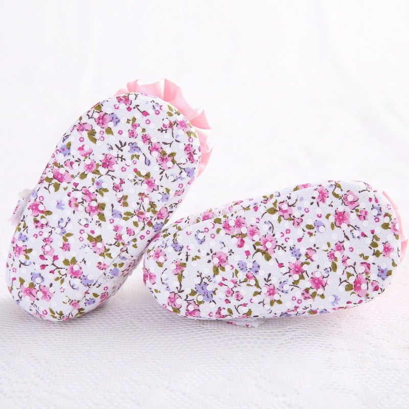 eBabyBazar's tweet photo. Baby Girl Flower Prewalker...www.ebabybazar.com...#babyfashion #babylove #baby #babygirl #prewalker #prewalkershoes #flowershoe #flowershoes https://t.co/OHBmYRzjiP