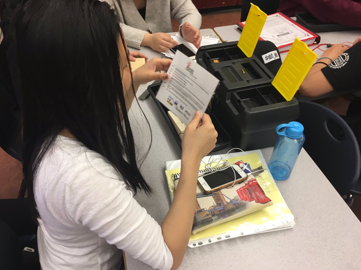 KarenMLarsen's tweet photo. Project InSpire @GladstoneSec Reading the instructions prior to the #toolboxchallenge @SkillsBC #vsblearns #skills4bc #vantrades https://t.co/EMrvWyHfFI