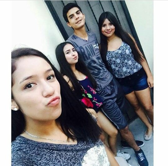 W0703_'s tweet photo. Ya que nos andamos acordando #V2016 https://t.co/I6zXqokbt3
