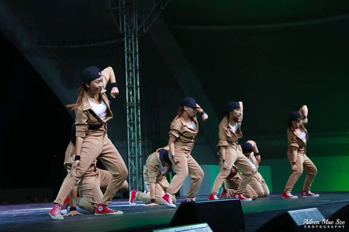 LGDMOfficial's tweet photo. 2016 HHI Circuit Makati https://t.co/4ehvta82uk