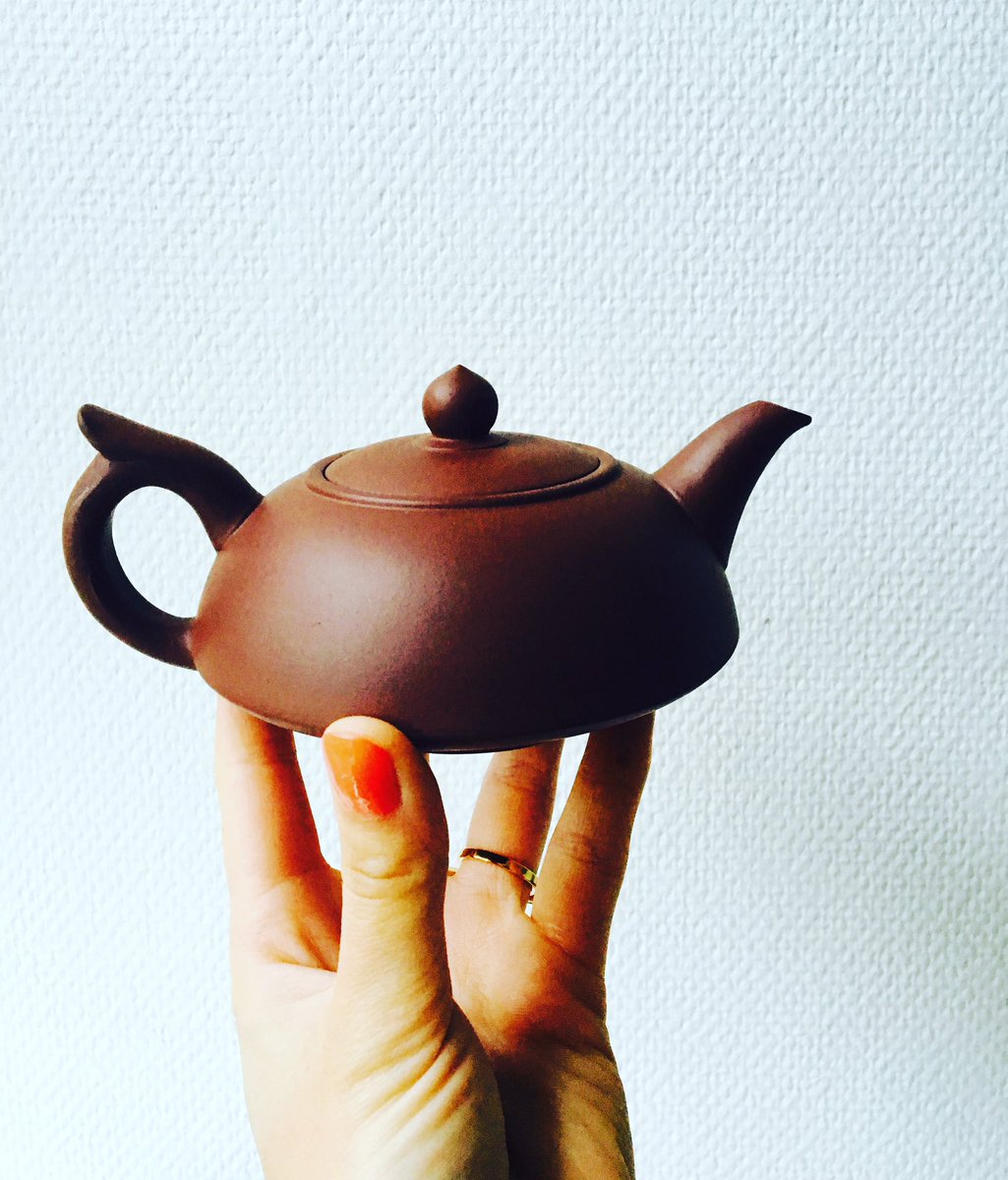 Waar zet jij vandaag thee in? Wij gaan voor deze beauty 😍 #theezetter #thee #tools #traditions