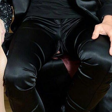 อู๊วววส์~ ฝดไฝวับๆแวมๆ~ 
#EzraMiller