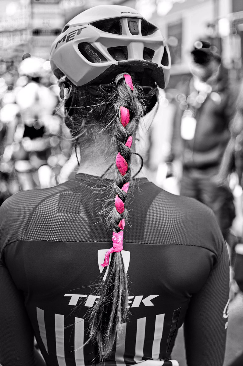 All sporting the <a href="/BCCare/">Breast Cancer Now</a> 🎀 with pride <a href="/thewomenstour/">The Women's Tour</a>