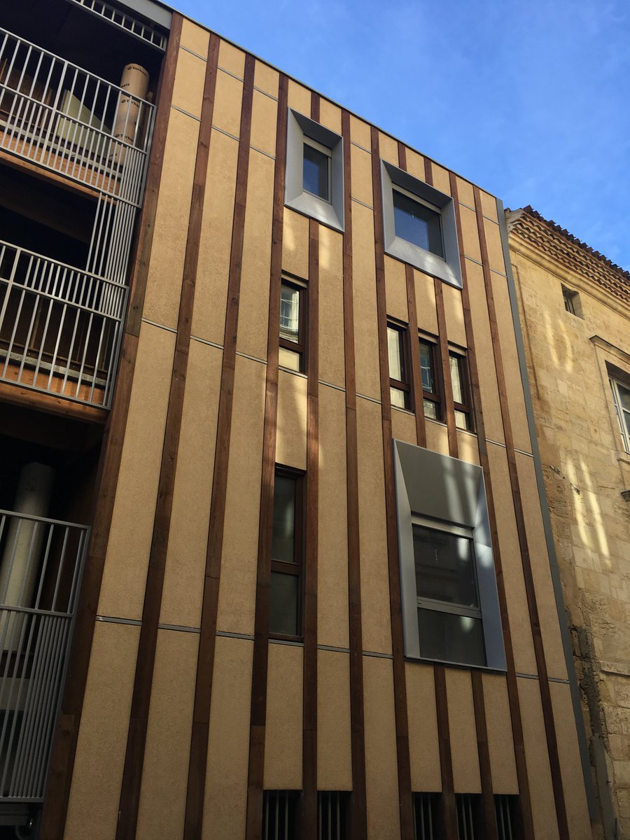 SARL_ALUMIN's tweet photo. Souvenirs de chantier : Résidence de 16 Logements dans le centre de #Bordeaux . #Menuiseries #Aluminium https://t.co/zr6PhBDJaM