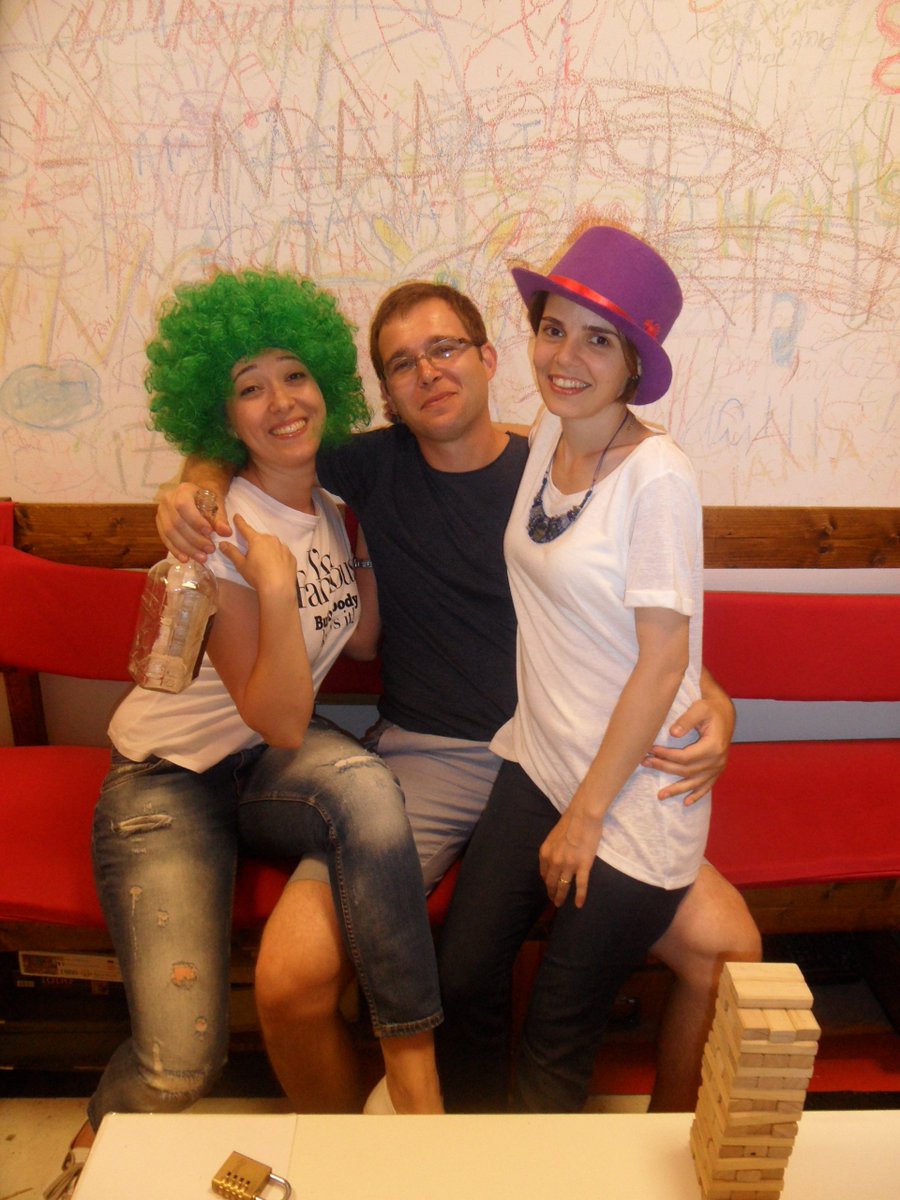 inchisER's tweet photo. Înarmat cu multă curiozitate în echipă cu alți aventurieri, imaginează-ți că treci pragul ușii unui Escape Room. #inchis #escaperooms #iasi https://t.co/Aw4nGCFTCa