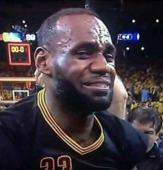 iknowjustincase's tweet photo. Well Lebron finally beat Jordan because this is gonna replace the #jordancrying meme for sure via Facebook https://t.co/Ur8zD3DrmI https://t.co/OWuSMcwPMW