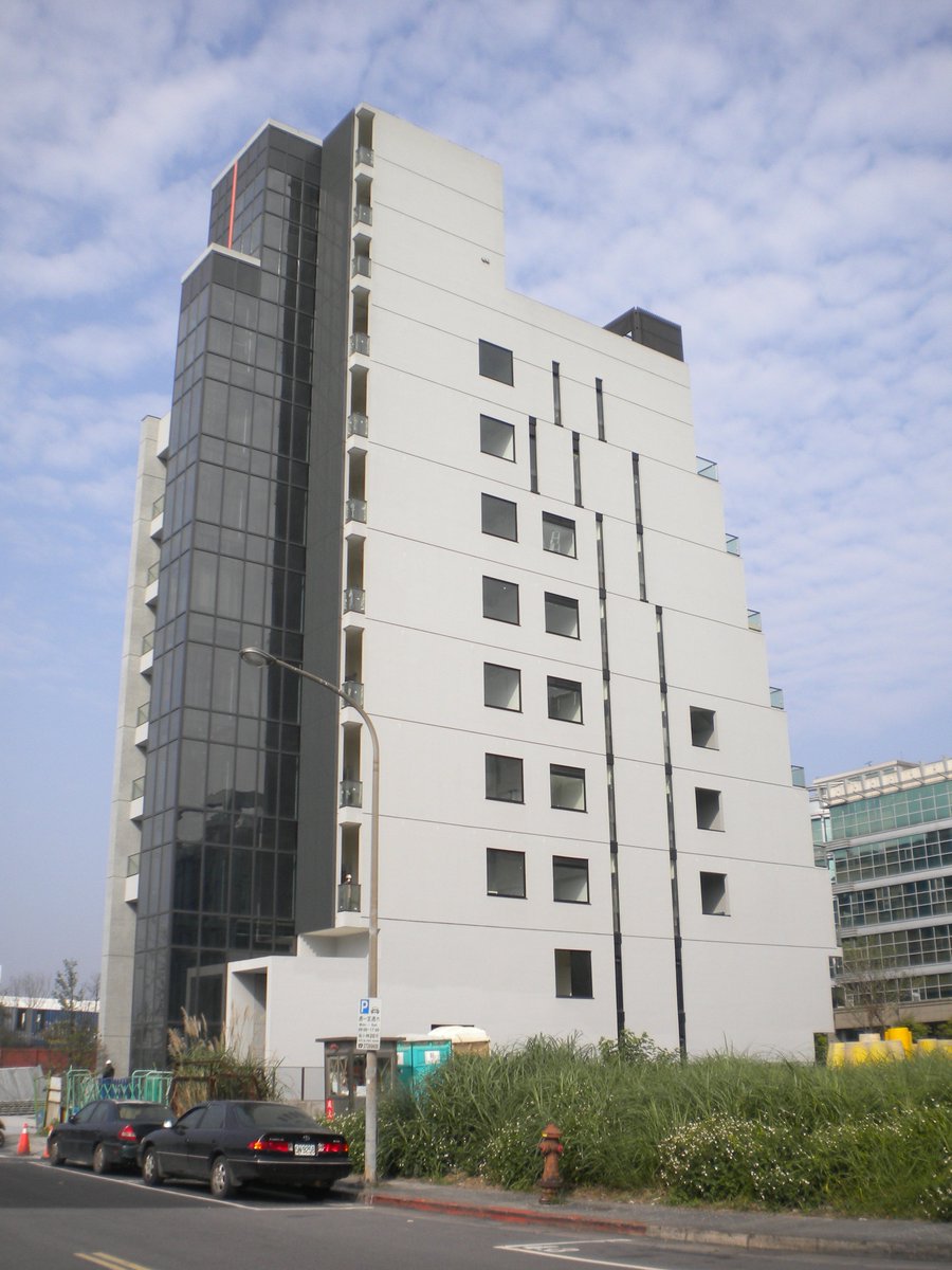 Our Monodex coatings are used all around the world. Read about an impressive application on a HQ building in Taiwan
flexcrete.com/durable-decora…