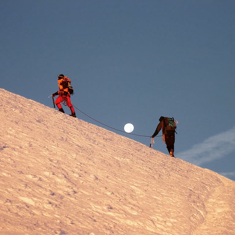 A breve si apre la stagione dei rifugi del monte Rosa. alagna.it