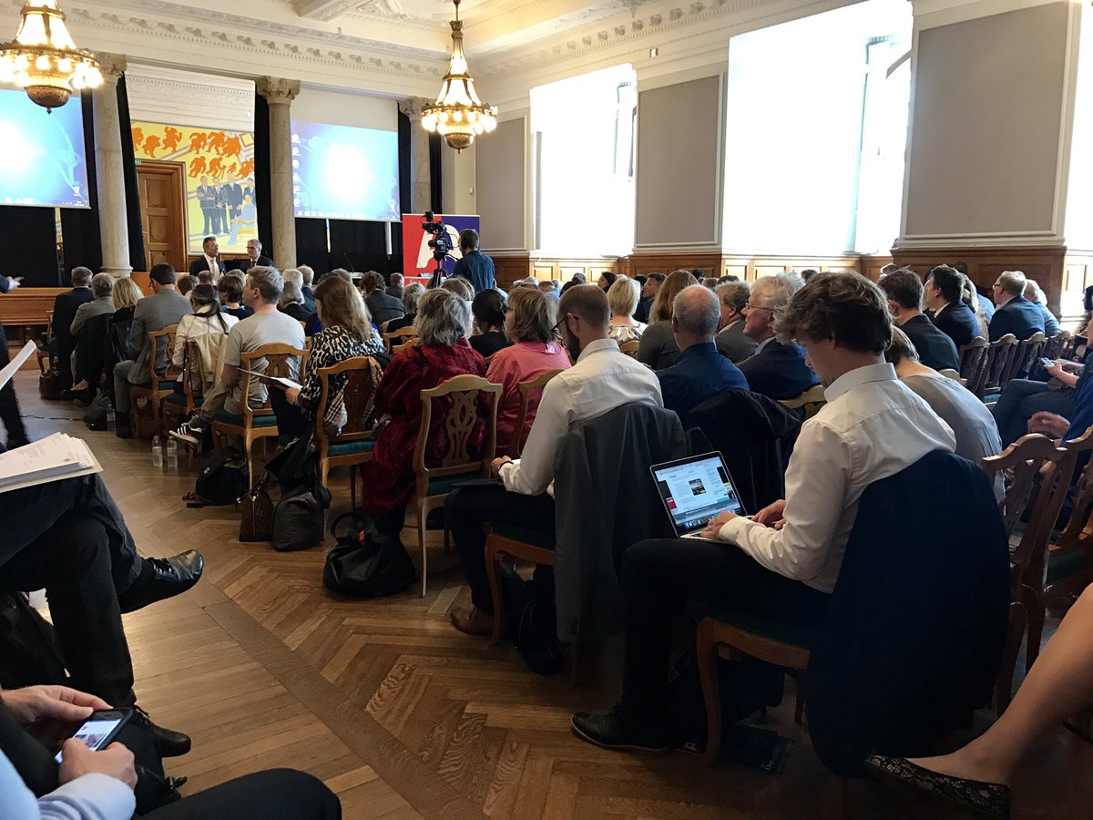 Konference om #Brexit fylder Fællessalen til morgen #eudk #dkpol <a href="/EuropaBev/">Europabevægelsen</a> <a href="/Altingetdk/">Altinget</a> <a href="/AltingetEU/">Altinget EU</a>