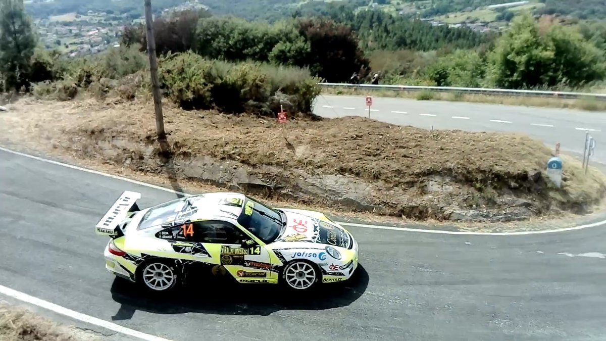 rally_en_tramo's tweet photo. @roke_iago_silva el el #50ROU #RallyOurense #CERA con un #porsche #911 #GT3 https://t.co/qDSIEgIKBD
