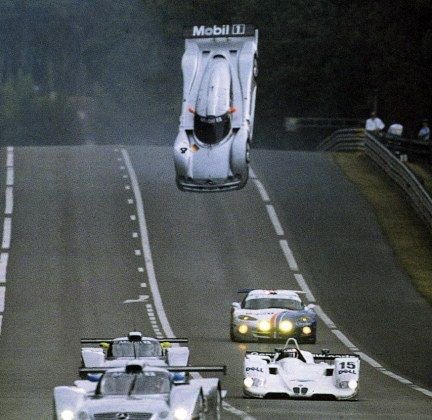 ColumnM's tweet photo. Mark Webber goes airborne in the Mercedes-Benz CLR at #LeMans. #LeMans24 #LeMansClassic #LeMansPrototype #MercedesBenzCLR | Pc-Unknown https://t.co/goKtOaoYhb