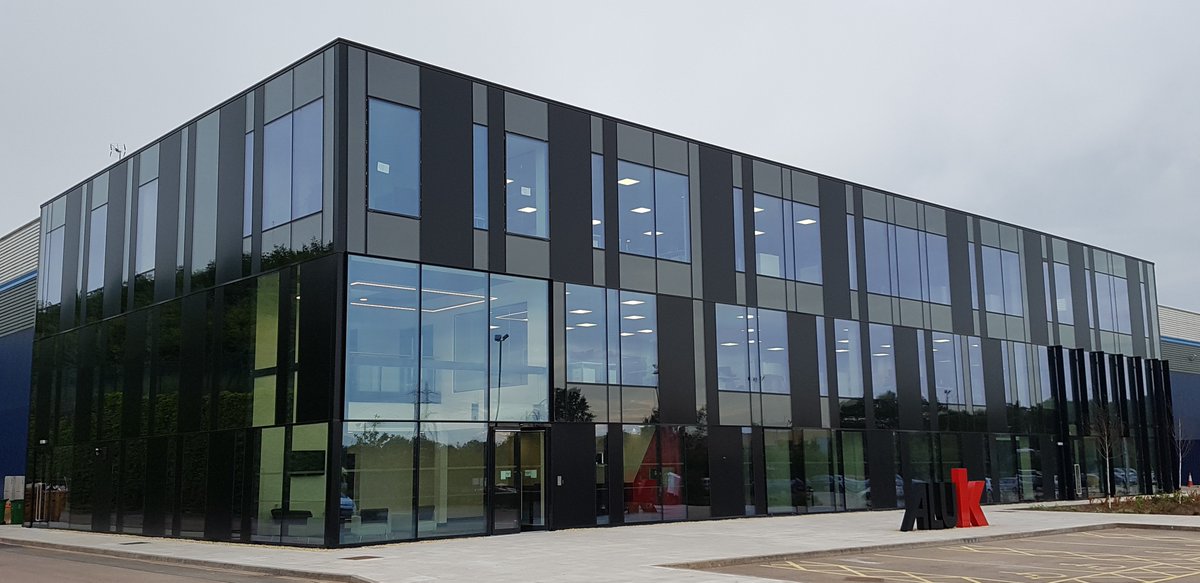 DenvalCoLimited's tweet photo. Have you seen the new @AluK_GB office in Chepstow? Windows installed by our own Denval team #windows #Construction #aluk https://t.co/LKw4yQg4g5