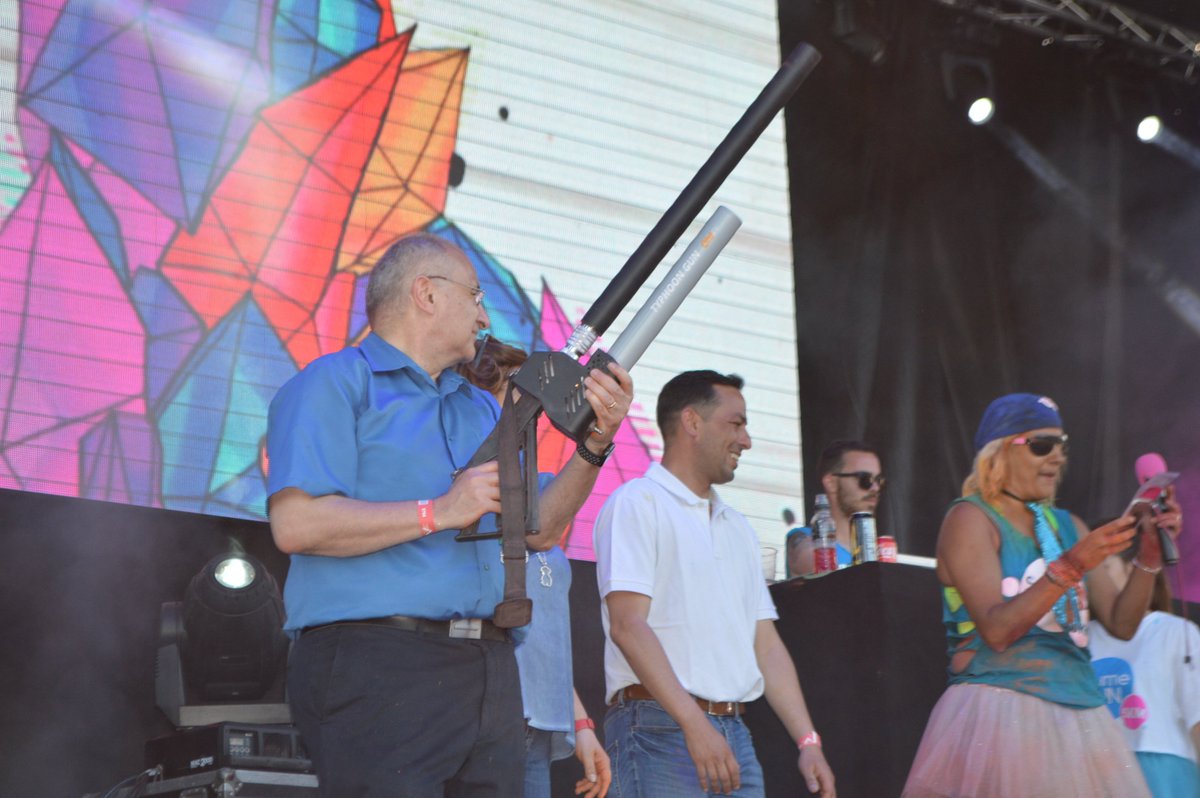AytoParla's tweet photo. Casi 5.000 personas en la #SpumeRun de #Parla que han sido invitados a ir gratis al #HoliLifeFestival

https://t.co/s4xVZExGiH https://t.co/na2Y4BVM1l