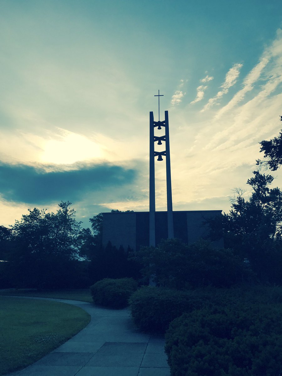 MSJ_Admissions's tweet photo. Another beautiful morning on the campus of Mount St. Joseph. There's no place like home! #MSJU https://t.co/AWF7KHpGtE