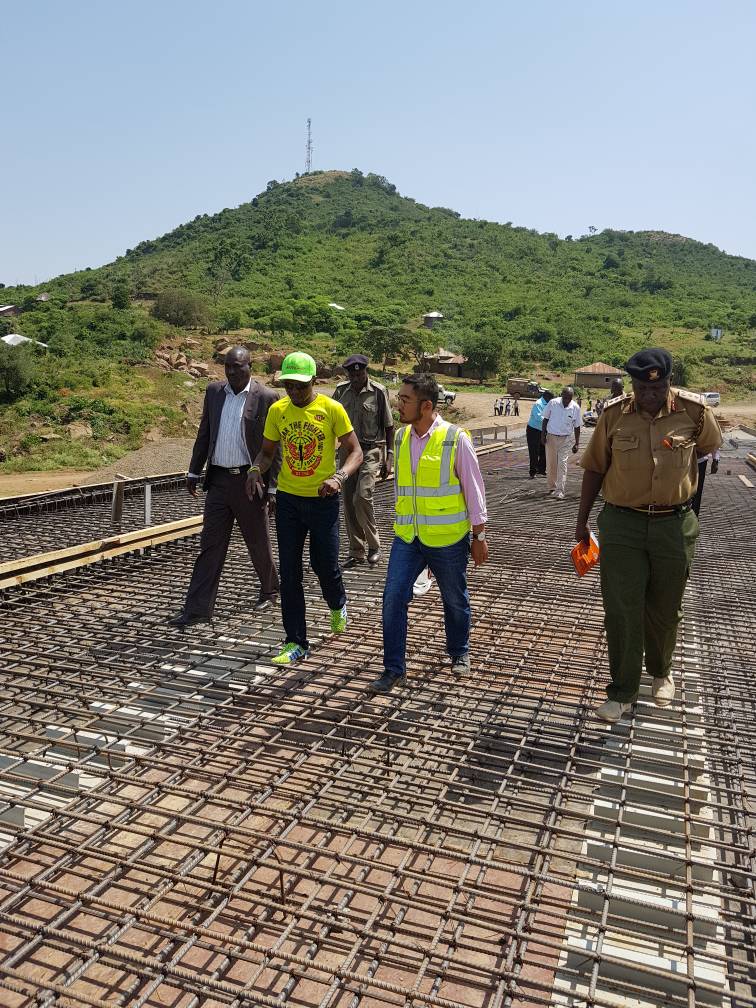 LabourPartyKE's tweet photo. @LabourPartyKE leader Hon. @AbabuNamwamba assessing the development at Sigiri Bridge earlier today.
#IamLabour
#AbabuSmart https://t.co/oFdK0x1w7o