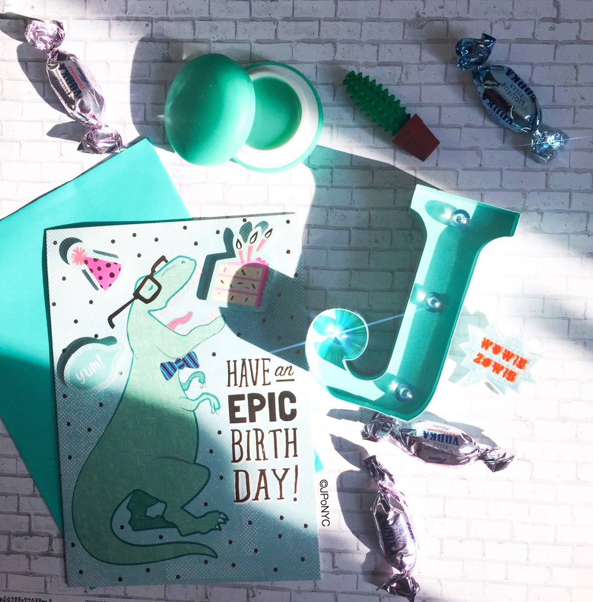 JPoNYC's tweet photo. Obsessed with this #tiffanyblue #color. So perfect for summer. #dinobdaycard #lightupletter #stationary #flatlay #SCUTE #ddt #onatuesday https://t.co/Bx7sxsGPuW