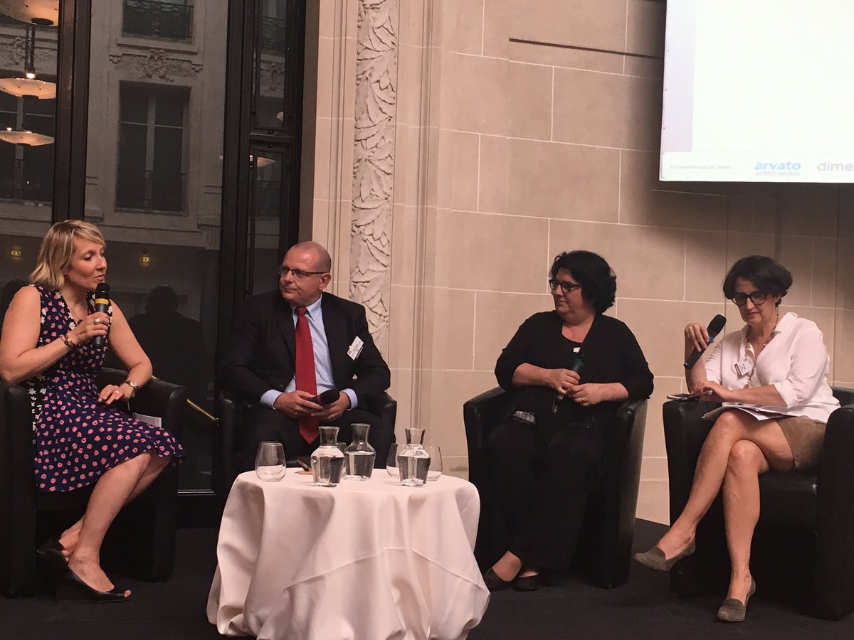 Hiscox_Fr's tweet photo. Démarche #customercentric, positionnement spécifique, cohérence : bon message, à la bonne pers, au bon moment @CHirtzberger #ArgusExpClient https://t.co/R0PFoqdFfO