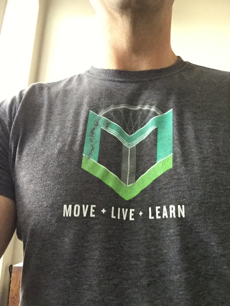 Beek4PL's tweet photo. Talking physical activity across school day w/ @opheacanada @davelyons_HAL wearing my secret weapon! @MoveLiveLearn #changeagents #PL4All https://t.co/yPphtM5cGm