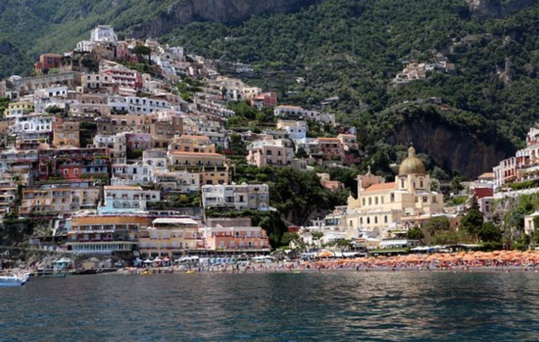 Tours_Of_Amalfi's tweet photo. #Positano from the sea..beautiful! @timtraveltours @Travel_Naples https://t.co/OiPlTJqfvh
