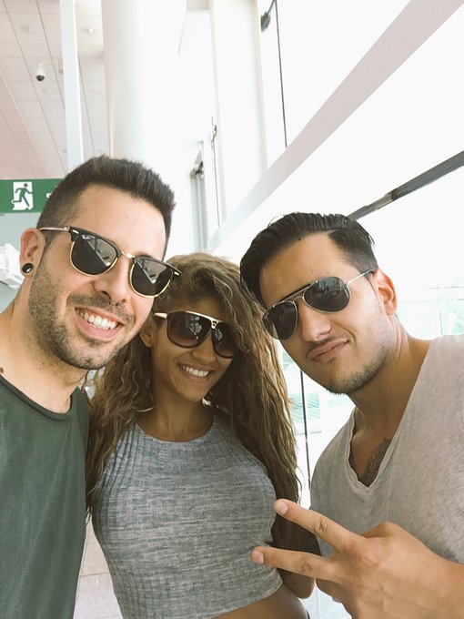 En el aeropuerto con el bomb&oacute;n de @venusafroditahd y el maquina de la france  @anthonxgaultier https://t<a class="tags" href="/tag/venusafroditahd">@venusafroditahd</a>