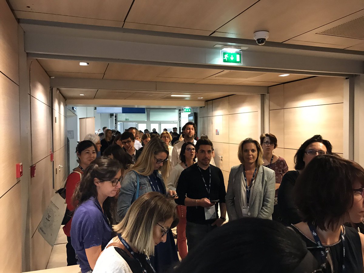 apachulski's tweet image. A lot of people waiting to hear @CelineLap talking about #proactiveRecruiting and @hellotalentapp ! #ClubTS @Dior